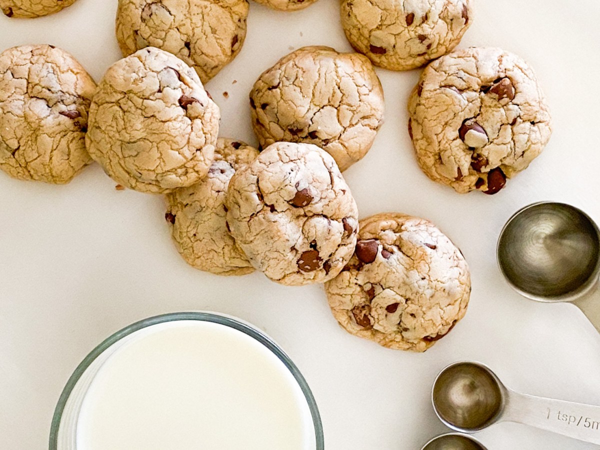 Oh My Goodness It’s So Fluffy (Chocolate Chip&nbsp;Cookies)
